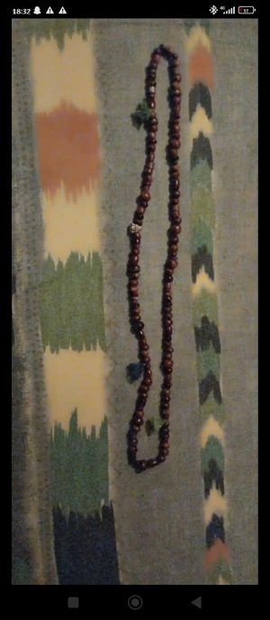 Träpärlor halsband Buddha  - Halsband träpärlor Buddha.