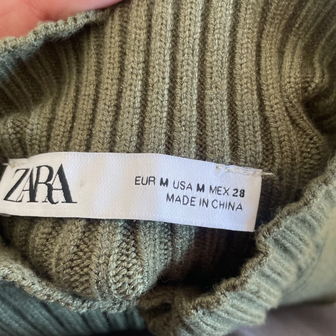 Stickar topp från Zara - 91