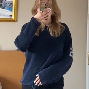 Tröja - 🙏🏻 säljer denna nu för jag använder den inte🙏🏻