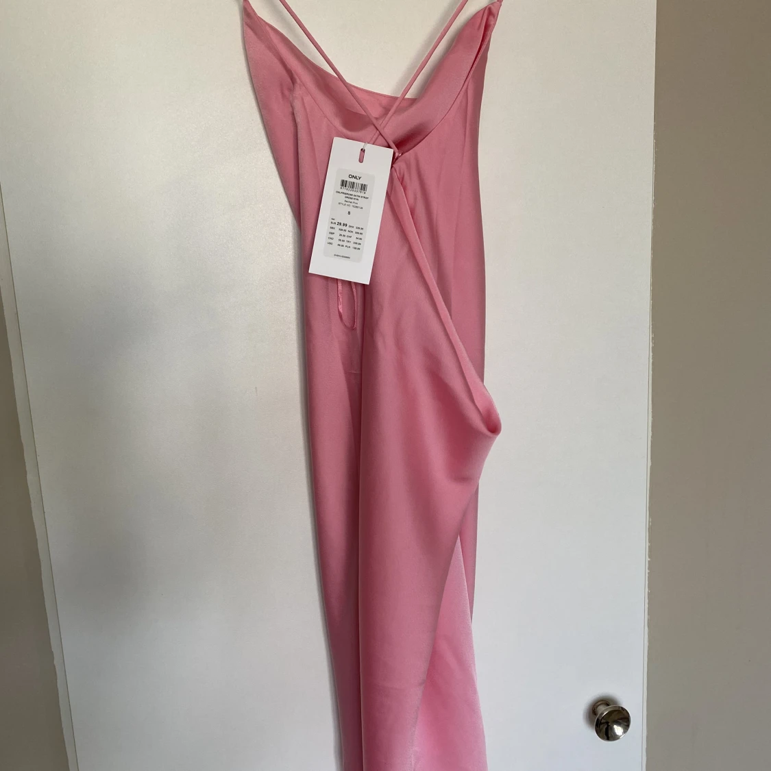 Rosa satin klänning  - 90