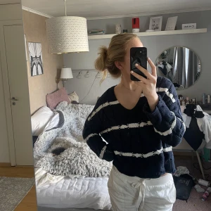 TRÖJA - Jättefin stickad tröja från Zara! I mycket gott skick💖