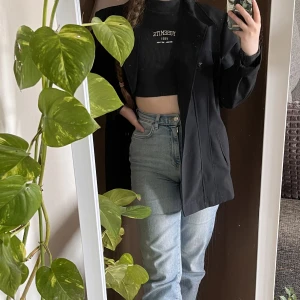 Vintage kappa med knappar   - Fin kappa, funkar även som oversized plagg.  ➰