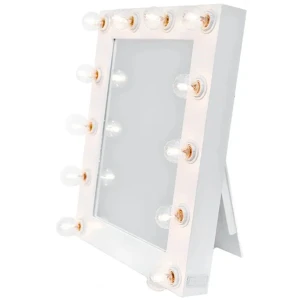 Smink spegel - Säljer min smink spegel då jag inte har någon användning för den och har köpt en ny, helt fungerande och fin❤️ skriv för fler bilder 