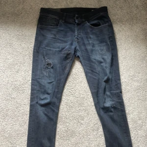 Dondup Jeans - Skick - 9/10 Nypris - 3100kr Storlek - 31
