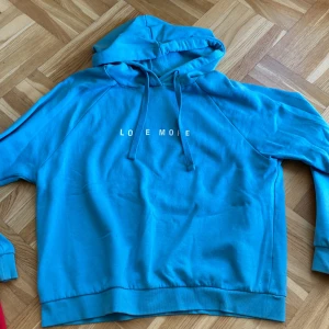 hoodie - fint skick med oversized fit