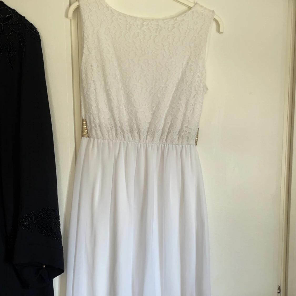 Vit lång klänning  - 90