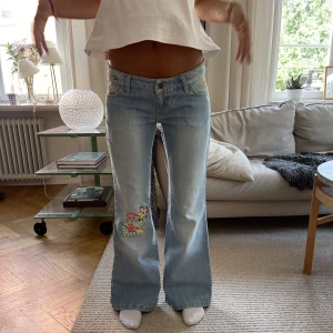 Snygga jeans - Säljer dessa as coola jeans😍