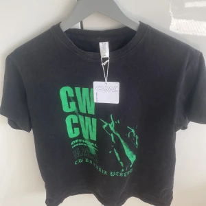 Carin westerly shirt  - Skit snygg t shirt som jag endast säljer för jag behöver pengar! 