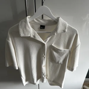 Froté tröja - Snygg froté skjorta, perfekt till sommarn. Använd ett fåtal gånger 