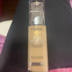 L’oreal foundation  - endast använt 1 gång men var helt fel färg för mig