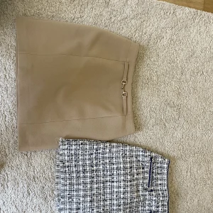 Kjol - Säljer två kjolar i storlek 34. Pris 50 kr/st. 