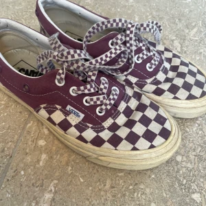 Vans skor - Ett par fina vans skor hyfsat använda 