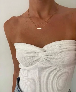 Tubtopp  - Säljer nu dessa två superfina tubtoppar som jag tyvärr aldrig kunnat använda då de ej passar mig(första bilden är lånad).