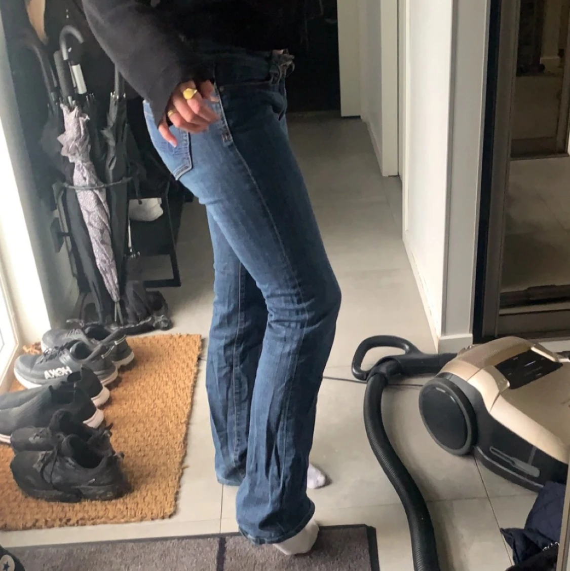 Lågmidjade jeans storlek s - 91