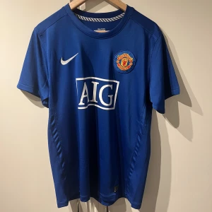 CR7 i United  - Manchester United borta tröja med Cr7 riktigt bra kvalite, helt ny oanvänd i princip 