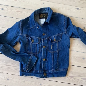 Kort jeansjacka från franska Plein Sud - Jeansjacka i storlek small