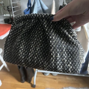 Clutch Beck söndergaard  - Superfin väska från Beck Söndergaard, 400+frakt FÖRST TILL KVARN