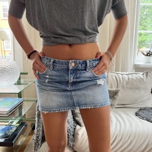 Kjol - Säljer denna snygga jeans kjol