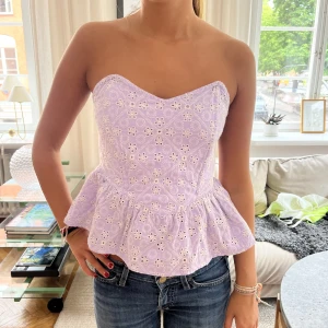 Snygg topp! - Så snygg topp så fin färg till sommaren och skolstarten!!