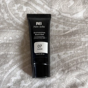 Polygel 07  - Säljer denna oöppnade polygel tuben på 15ml från Née Jolie.