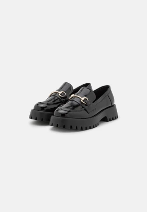 Loafers - Jättefina loafers från Call it spring. Helt oanvända i kartong. Storlek 36