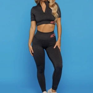 Träningskläder från ECHT APPAREL - Träningssett. Topp + byxor. Aldrig använt. Ord. Pris 1000kr