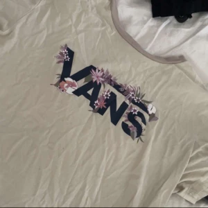 Vans tshirt - Skön tshirt som aldrig lyckas användas