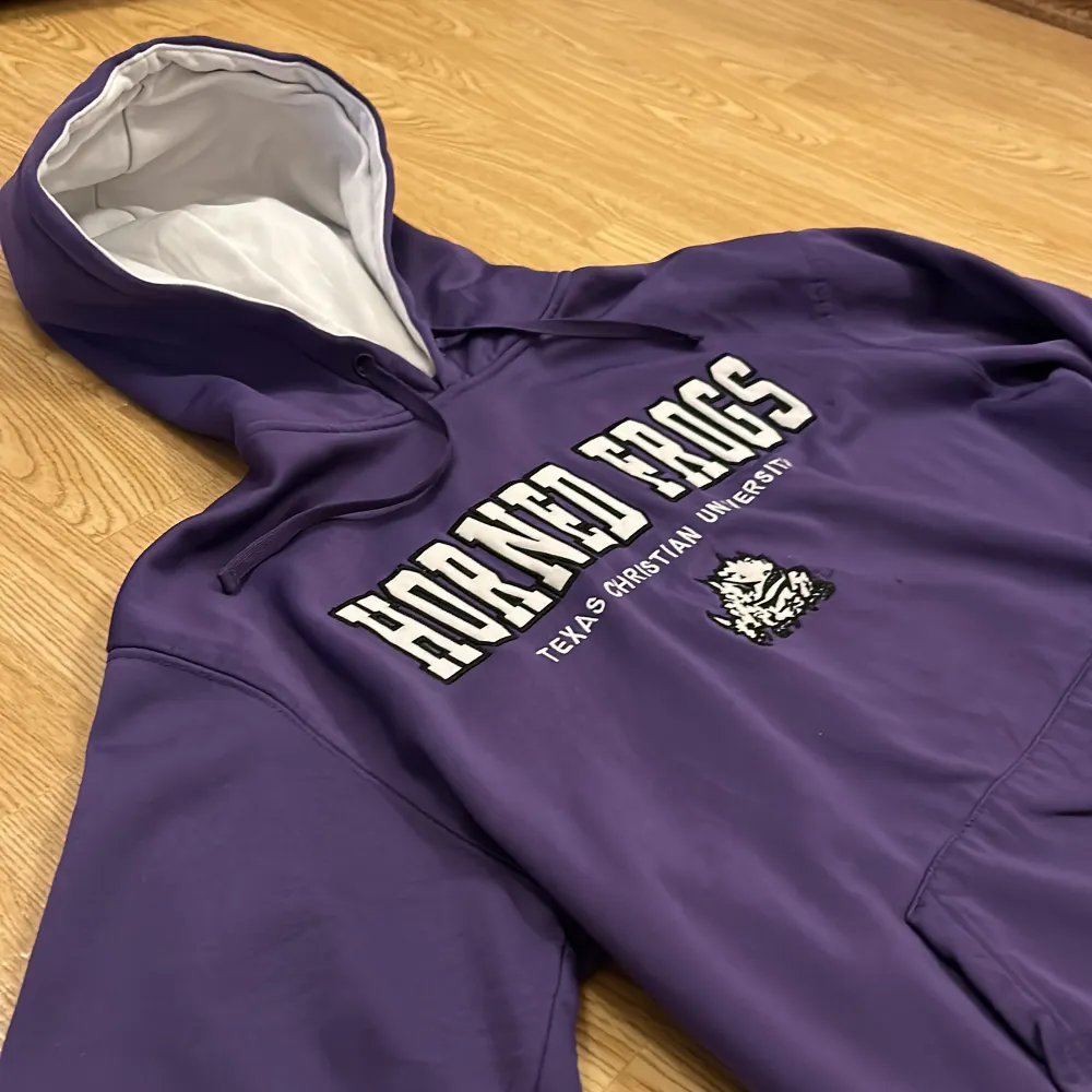 Vintage University hoodie storlek l, passar även som M. Hoodies.