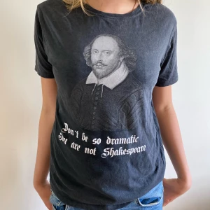 T-shirt😍 - En super duper gangster t-shirt😱😱om du vill ha den så köp den, så enkelt är det👍👍💕😍