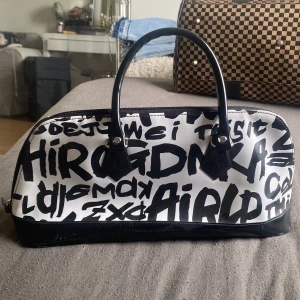 Snygg väska  - En riktig snygg väska med mönster 