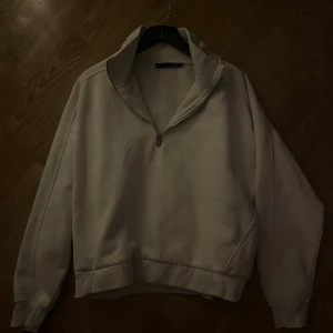 Mysig tröja - Pris kan ändras! Funkar på mig som har s