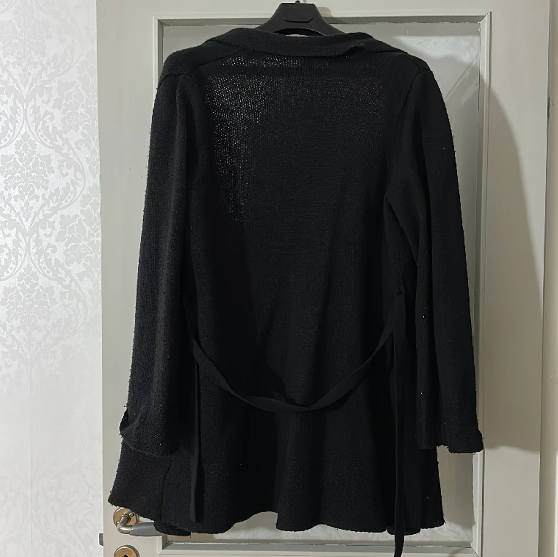 Svart kofta  - 90