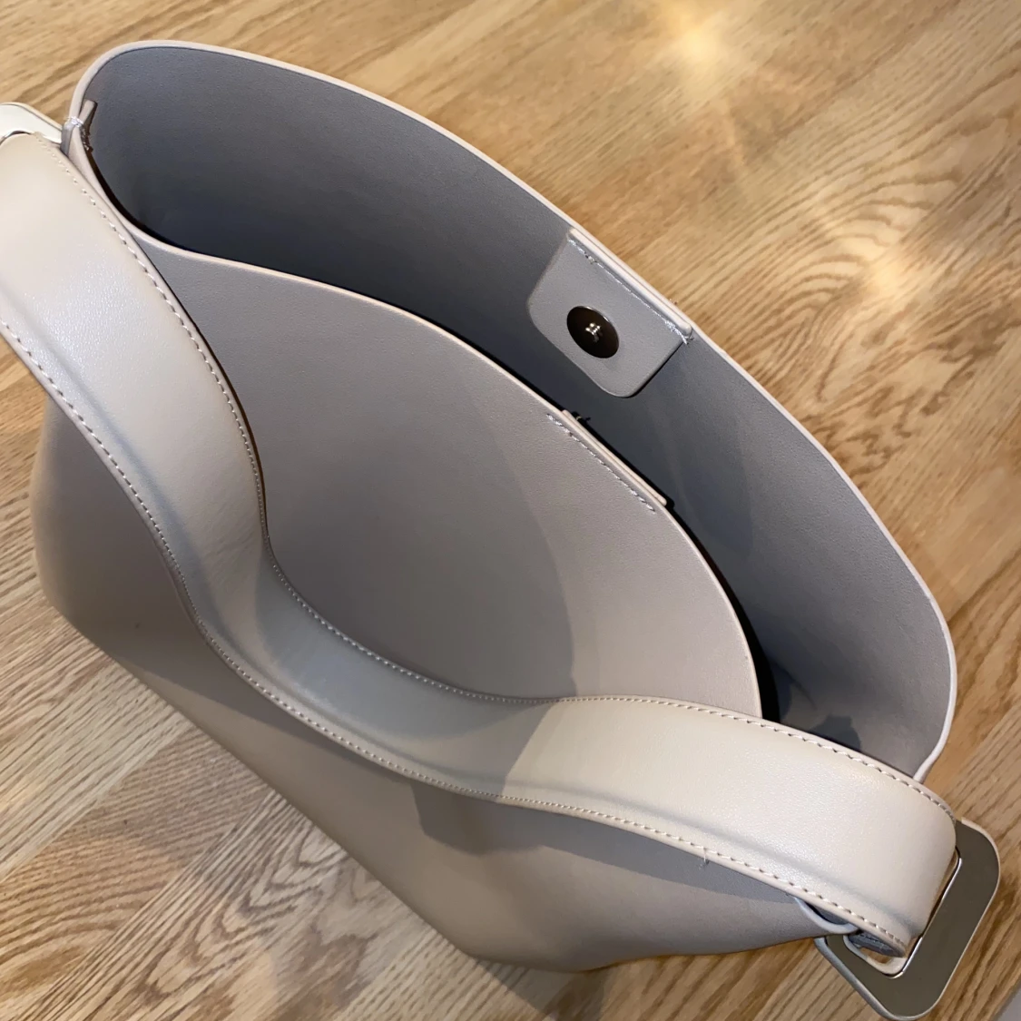 Beige väska från mango - 91