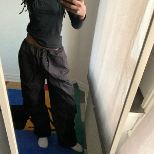 Parachutebyxor - Knappt använda!