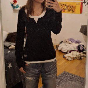 Långärmad tröja - Långärmad tröja i storlek s. Inga defekter, skriv vid frågor💕
