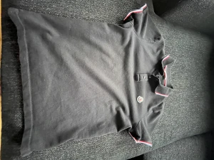 Moncler pike - Storlek S Använd 2-3 gånger Nypris 2000kr Mitt pris 700kr