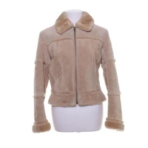 Shearling jacka - Vintage Shearling jacka liknar den från Acne. Beige Storlek S-M 