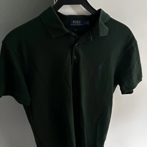 Piké - Polo Ralph Lauren piké. Bra skick. Mörkgrön. 