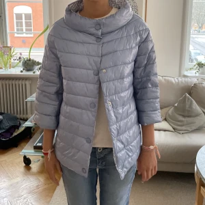 Liknade herno jacka - 3/4 ärmadjacka i jättefint skick❤️‍🔥 Sååå fin nu till våren, S