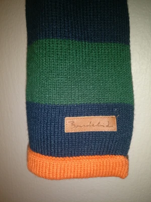 Halsduk - Snygg halsduk 