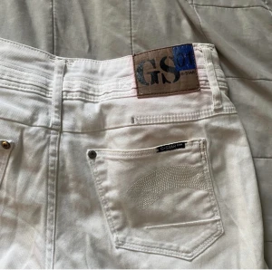 Lowrise g star jeans - Säljer mina jätte snygga g star geans som andvänts fåtal tillfällen