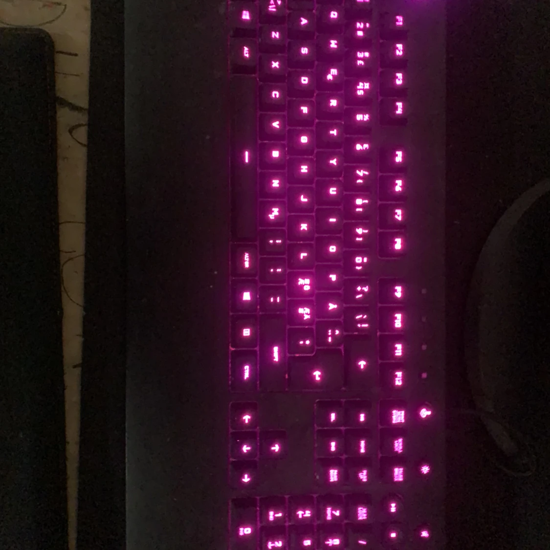 Logitech G213 keybord