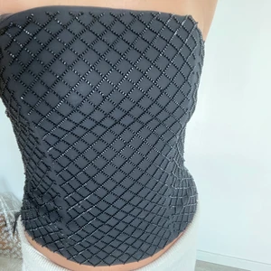 Korsett - Korsett från other stories med pärlor, använd 2-3 gånger. 