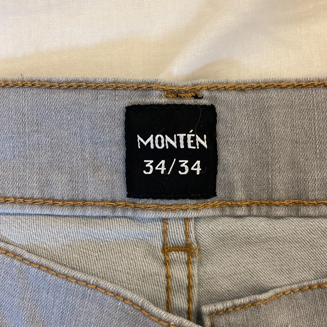 MONTÉN JEANS 34/34 - 90