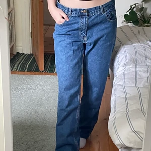 Baggy jeans - KÖP EJ! RESERVERADE. Coola baggy jeans från märket blue.