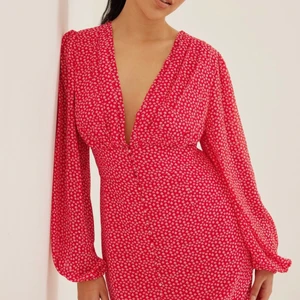 Klänning  - Klänning från NA-KD