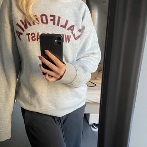 Sweatshirt  - Sweatshirt från boohoo🤍