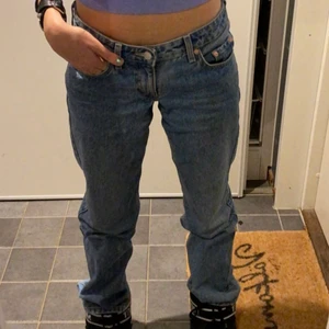 Jeans - Säljer mina weekday jeans i modellen arrow pga de ej kommer till användning längre