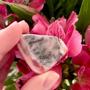 Rosa opal - Kristall: Rosa opal🌸 läs mer om den på bild 2 