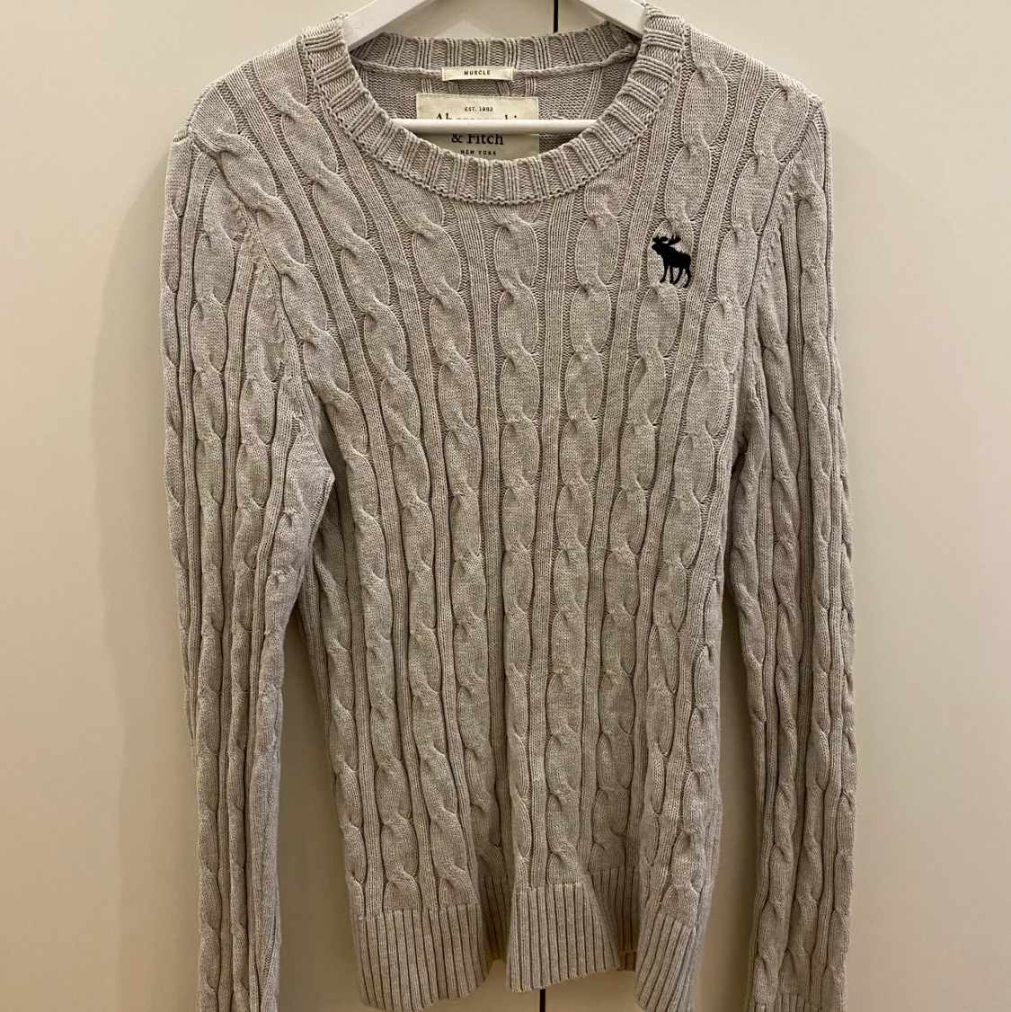 Stickad tröja Abercrombie & Fitch, Large